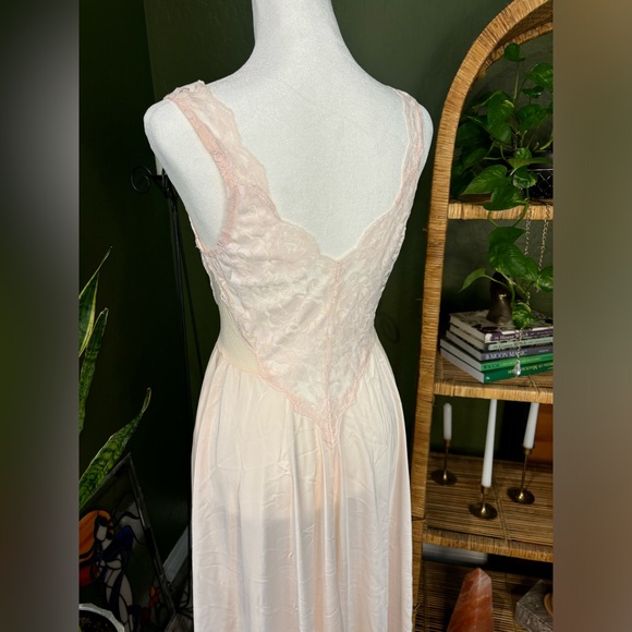 Baby Light Pink Vintage Lacy Sheer Too V Neck Long Night Dress Lingerie - Picture 4 of 4